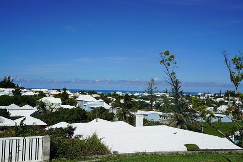 Newly renovated one bedroom apartment.