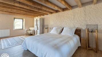 4 makuuhuonetta, ilmainen Wi-Fi