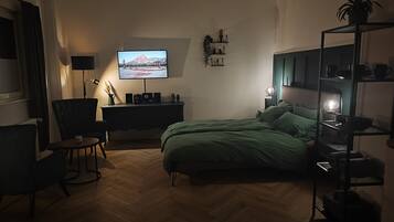 1 habitación, wifi y ropa de cama