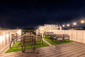 تناول الطعام بالخارج