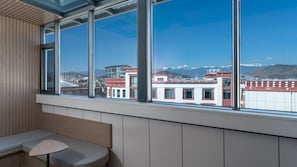 1 King Standard Mountain View With Balcony | 1 bedroom, premium bedding, down comforters, minibar