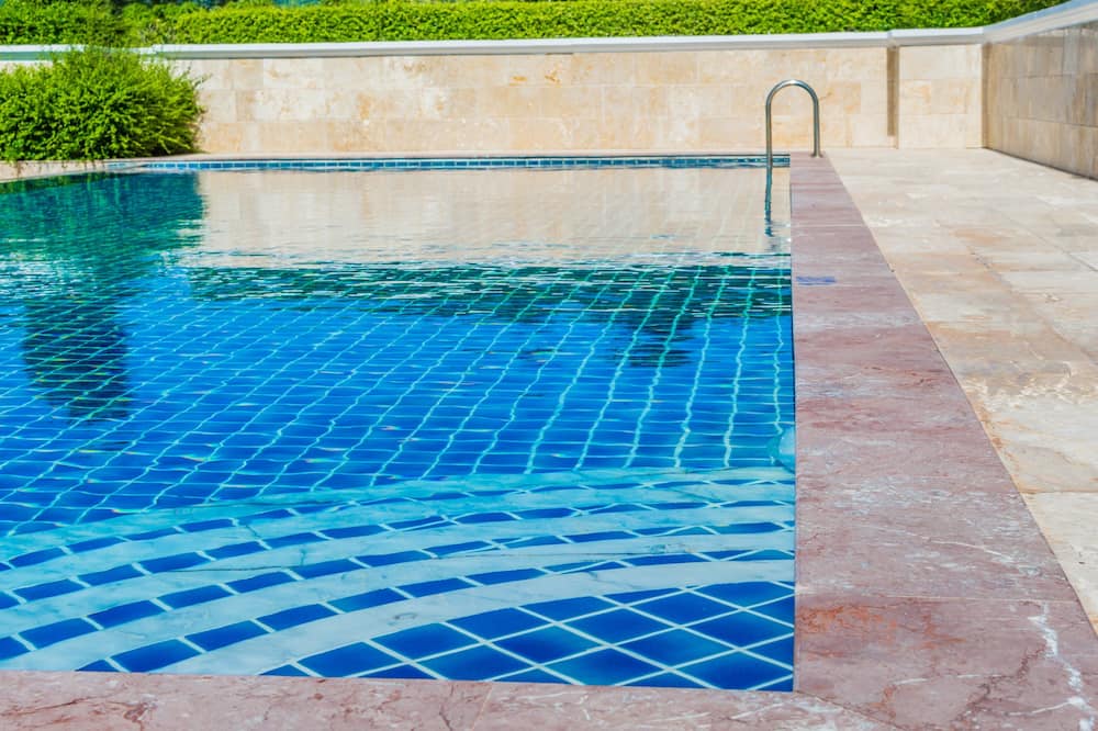 Holiday Inn Express and Suites Haltom City Ft Worth by IHG