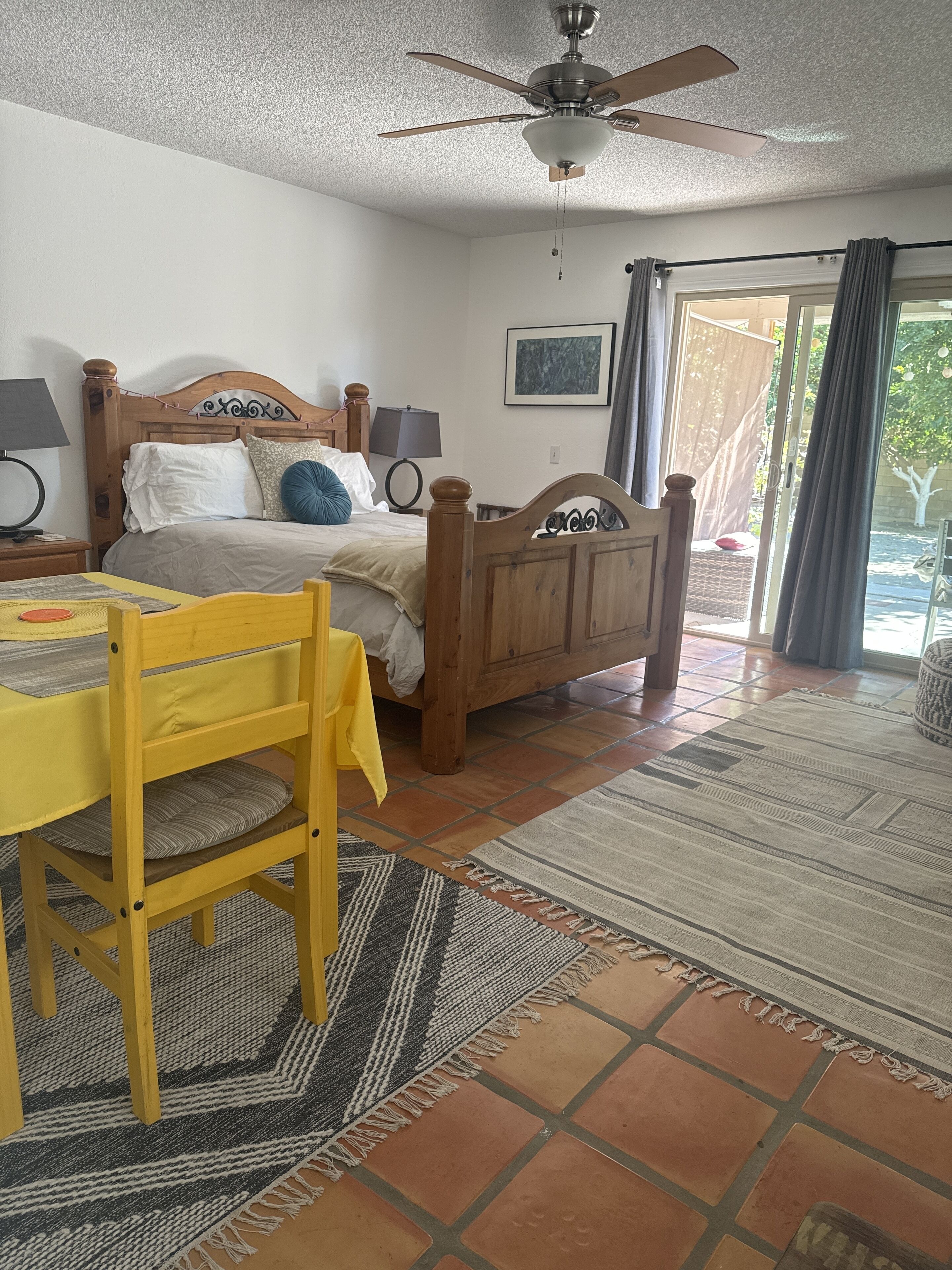  Lg1BR / Bath suite on Desert Estate/Ranchette-gated-private oasis