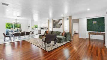 Smart TV, fireplace, foosball, books