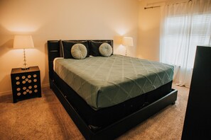 3 soverom, strykejern/-brett, wi-fi og sengetøy