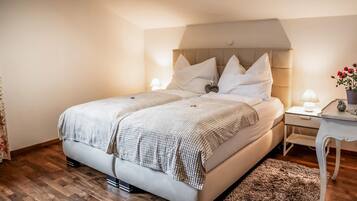 3 Schlafzimmer, Reisekinderbett, kostenloses WLAN