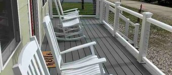Sebago Lake, ME Lakeside Hot Tub just renovated