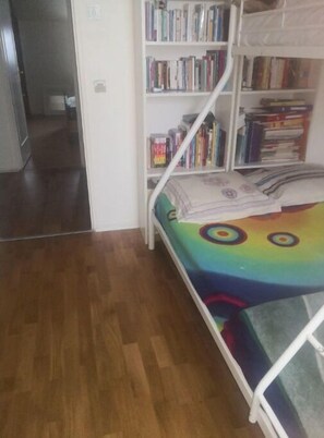 2 bedrooms, desk, iron/ironing board, travel crib