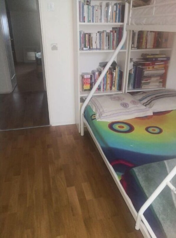 2 bedrooms, desk, iron/ironing board, travel cot