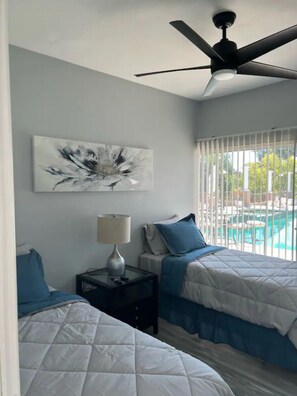 2 chambres, fer et planche à repasser, Wi-Fi, draps fournis