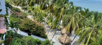 Luxury Condo with private beach