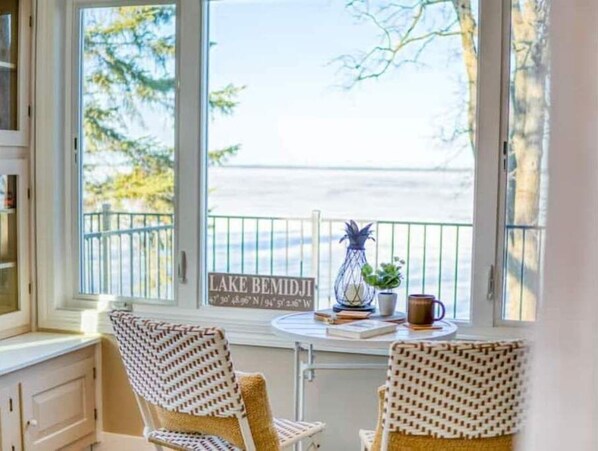 Interior - Sunny Lake Bemidji Paradise
(Bemidji)