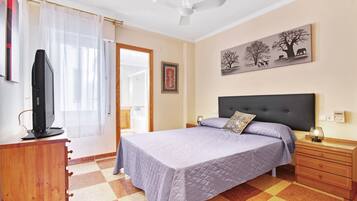 3 quartos, Wi-Fi de cortesia, roupa de cama