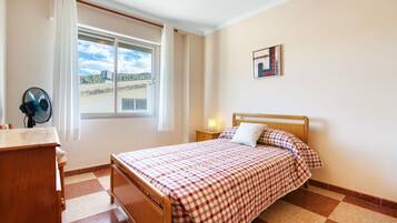 3 slaapkamers, gratis wifi, beddengoed