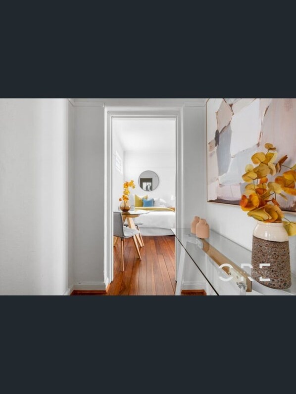 Interior - East Melbourne -MCG,Rod Laver/John Cain Arena, walk- gorgeous ground floor appt (East Melbourne)