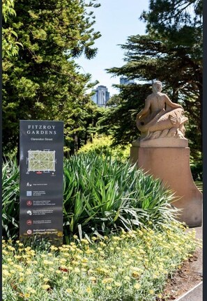 Exterior detail - East Melbourne -MCG,Rod Laver/John Cain Arena, walk- gorgeous ground floor appt (East Melbourne)