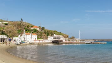 Vlak bij het strand