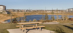 تناول الطعام بالخارج