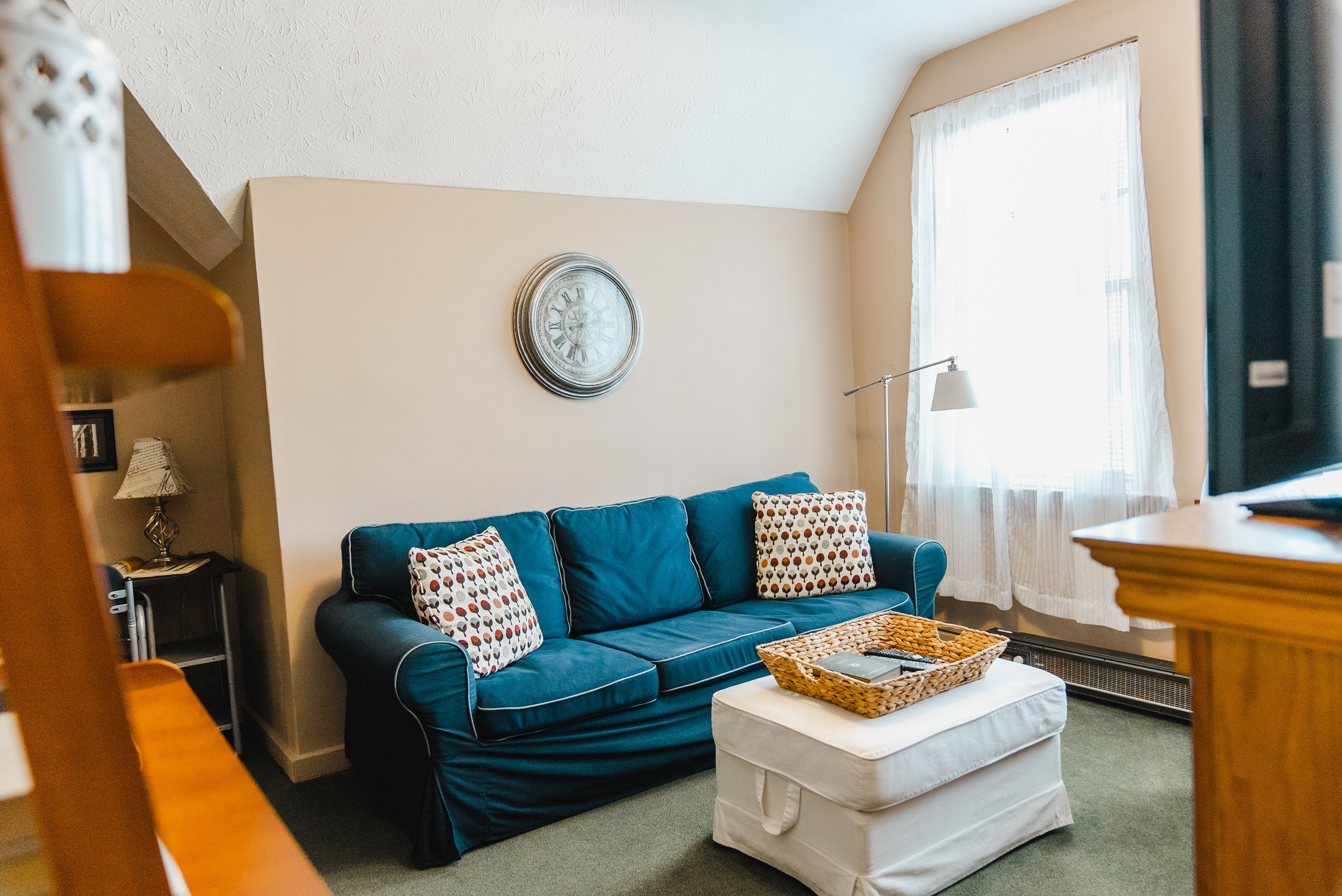 Classic Suite | Living area | 25-inch LED TV with cable channels