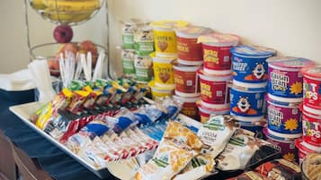 Free daily continental breakfast