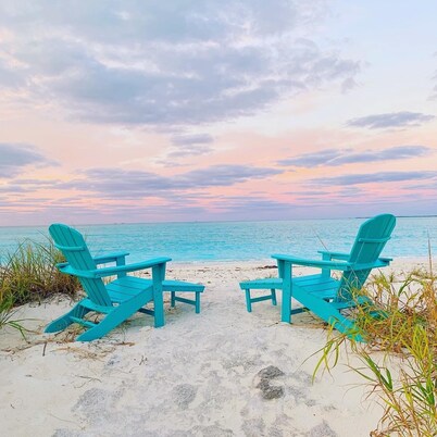 WrigleyVilla, Beach Villa That's Actually On The Beach