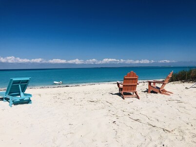 WrigleyVilla, Beach Villa That's Actually On The Beach