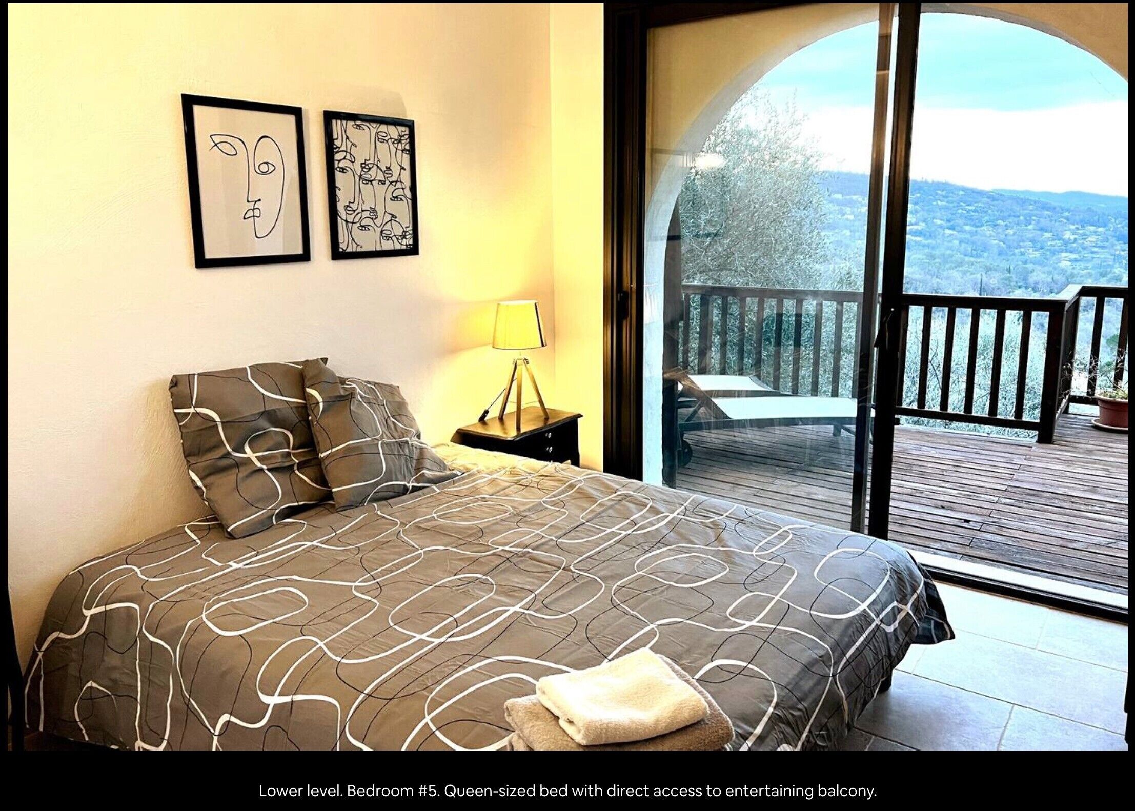 6 chambres, fer et planche à repasser, Wi-Fi gratuit, draps fournis