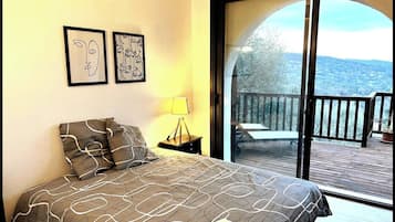 6 habitaciones, tabla de planchar con plancha y wifi gratis