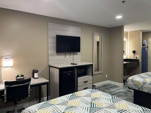 書桌、免費無線上網、床單