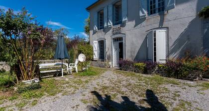 Country House "Etape En Barétous" with Private Terrace, Private Garden & Wi-Fi