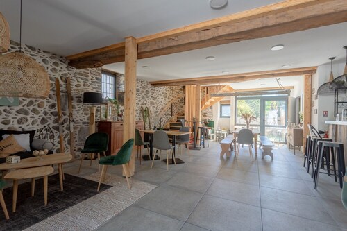 Country House "Etape En Barétous" with Private Terrace, Private Garden & Wi-Fi