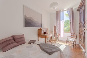 4 habitaciones, wifi gratis y ropa de cama 