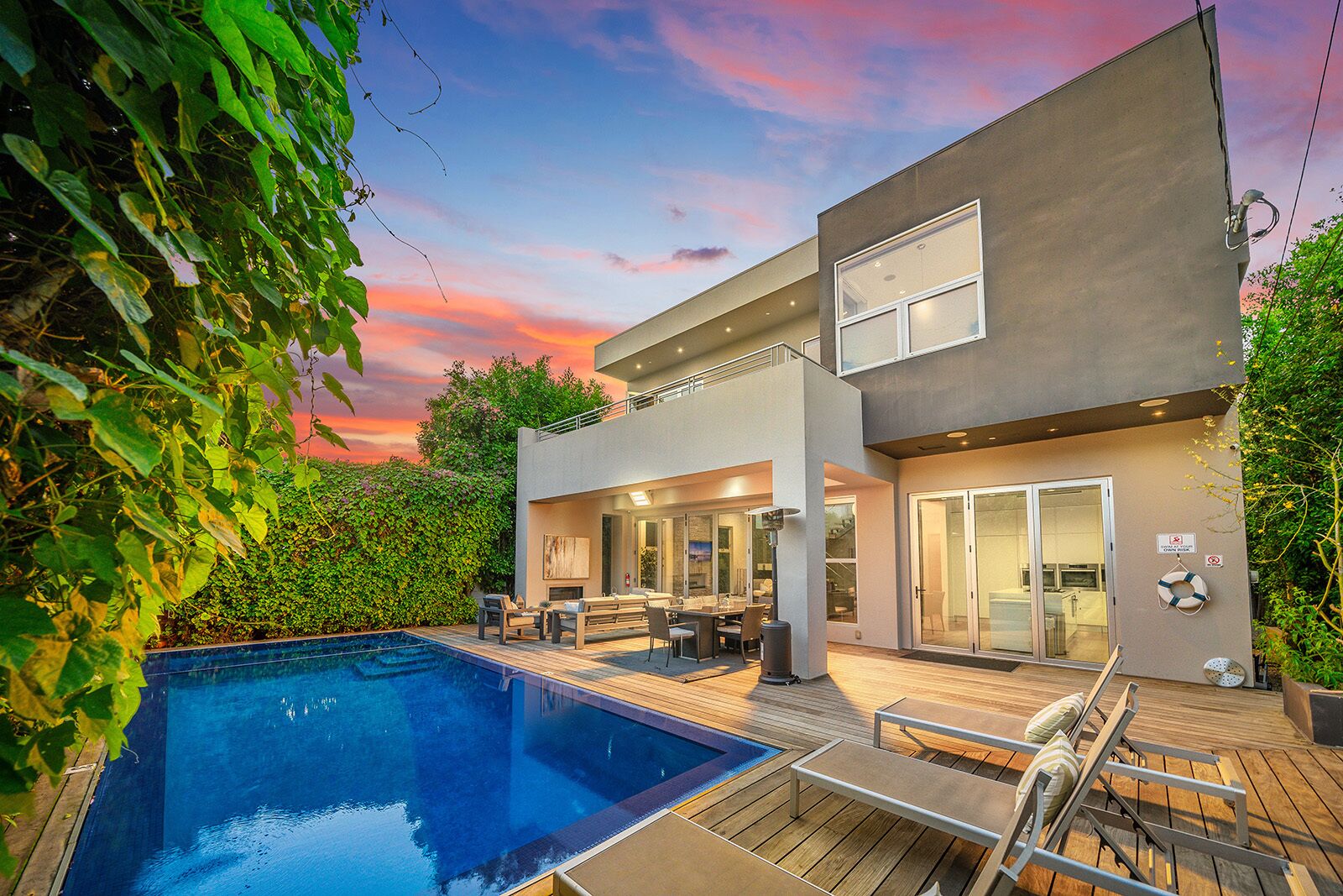 Grove Villa D! 5bdr/Best Location/Pool