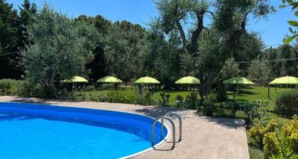 Appartement 'Quadrupla - Villa Terra Nostra' avec piscine partagée, Wi-Fi et climatisation