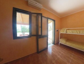 2 habitaciones, wifi gratis y ropa de cama 