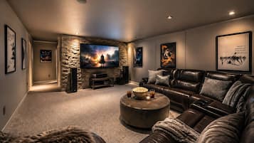 Smart TV, fireplace, DVD player, table tennis