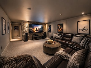 Smart TV, fireplace, DVD player, table tennis