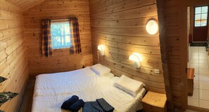 3 quartos, Wi-Fi de cortesia, roupa de cama