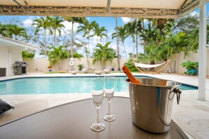 屋外プール、温水プール