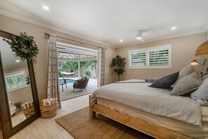 3 bedrooms, iron/ironing board, travel cot, free WiFi - Heated Pool + King Beds, 2 Miles from the Beach (Fort Lauderdale)