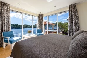 5 soverom, safe på rommet, strykejern/-brett og wi-fi (inkludert)