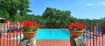 Villa Quercina by MMega