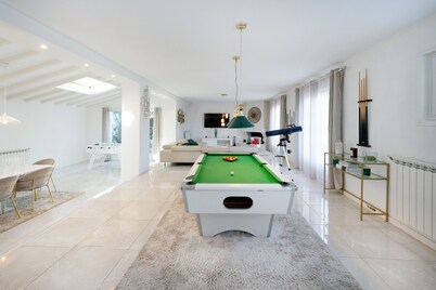 Villa 'Standing Biarritz' con piscina privada, terraza privada y Wi-Fi