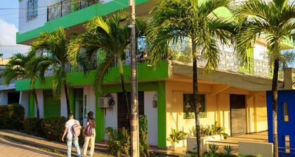 Hotel Puertas del Norte