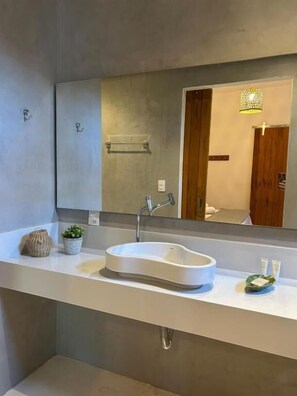 Exclusive Room | Bathroom | Towels - Pousada Manacá Exclusive Suítes  (Rifaina)