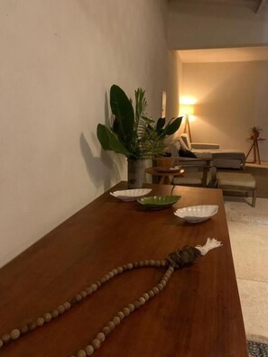 43-inch Smart TV with digital channels, Netflix, streaming services