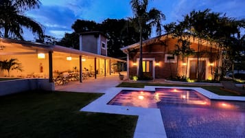 Fachada da propriedade