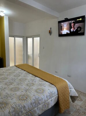 1 dormitori, planxa i posts de planxar, wifi i roba de llit 