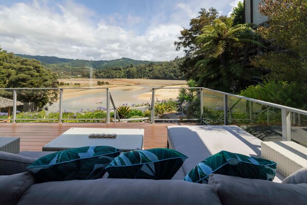 Property grounds - The Kaiteri Beach House by Southern Comfort Accommodation (Kaiteriteri)