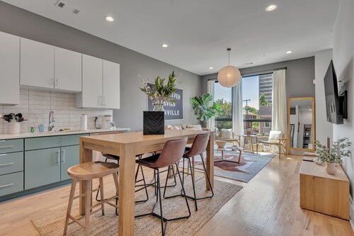 NEW Charming Home in the Heart of Nashville